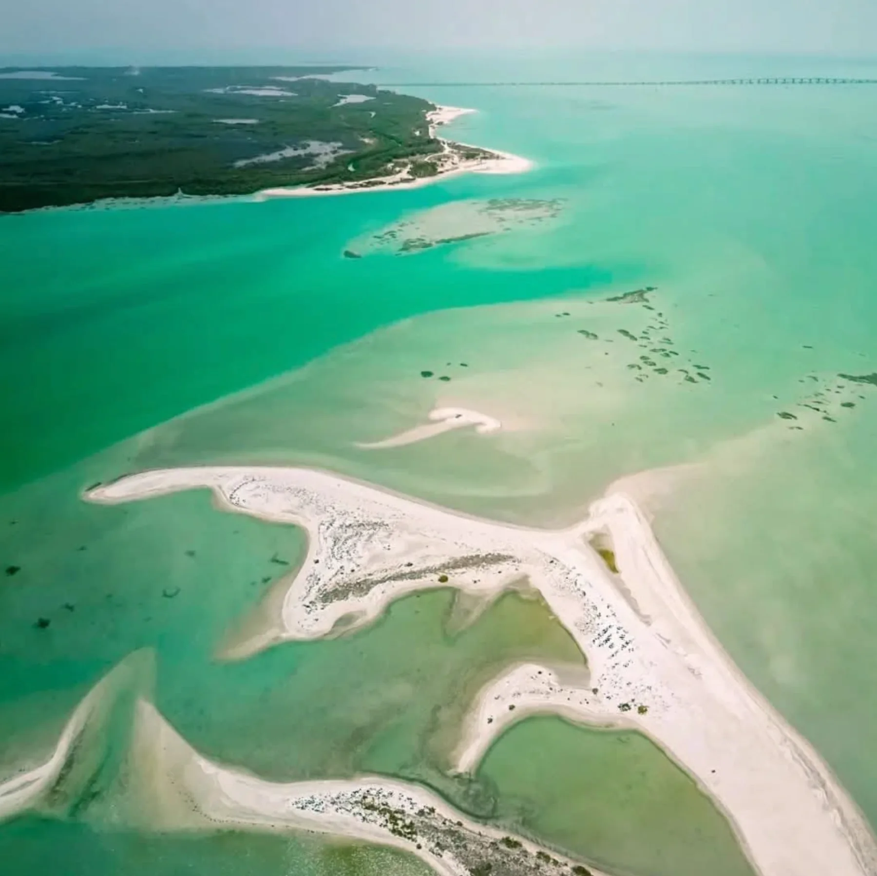 White sandbars and turquoise water near Isla Aguada
